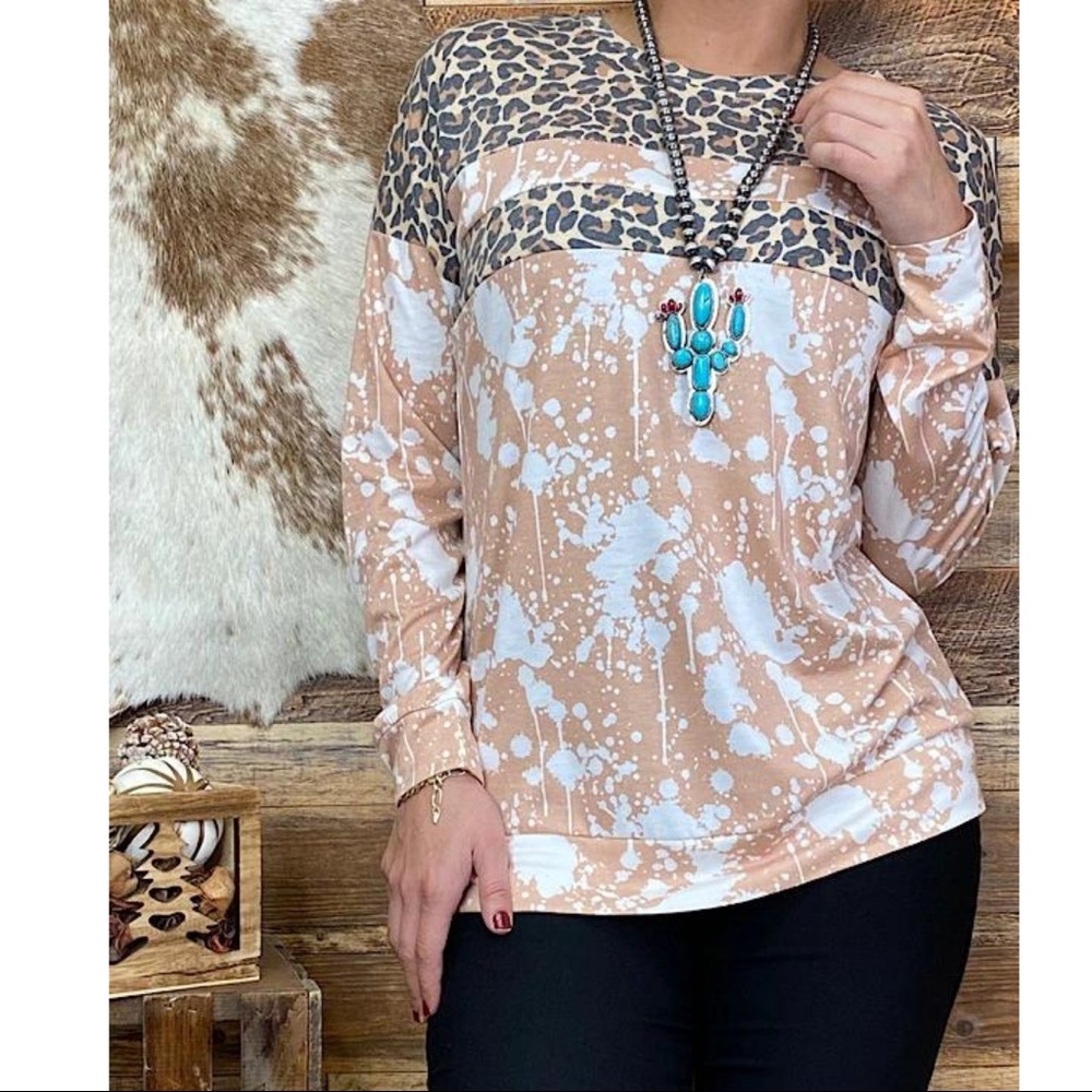 C̺͆L̺͆E̺͆A̺͆R̺͆A̺͆N̺͆C̺͆E̺͆  Bleached Potted Leopard printed long sleeve top